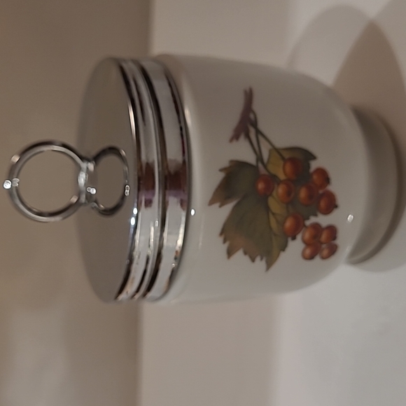(#2) Vintage Royal worcester egg coddler 2 egg size. Peach&berry - Picture 2 of 8